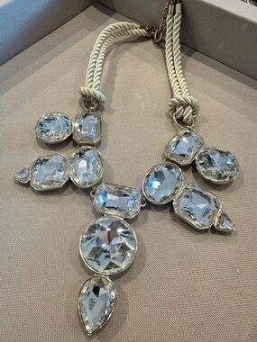 Crystal Statement Necklace - Clear Crystal Pendant Necklace